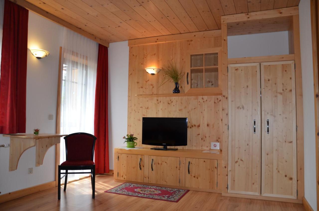 Pension Zum Schreiner Hermagor-Pressegger See Exteriér fotografie